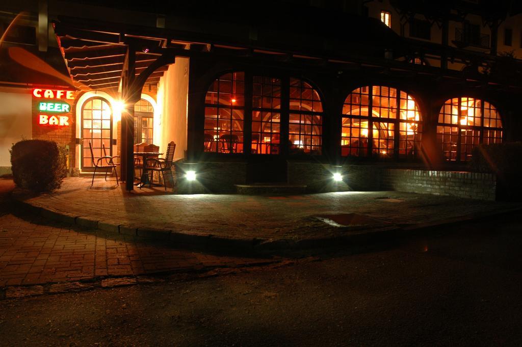 Maria Hotel 2*